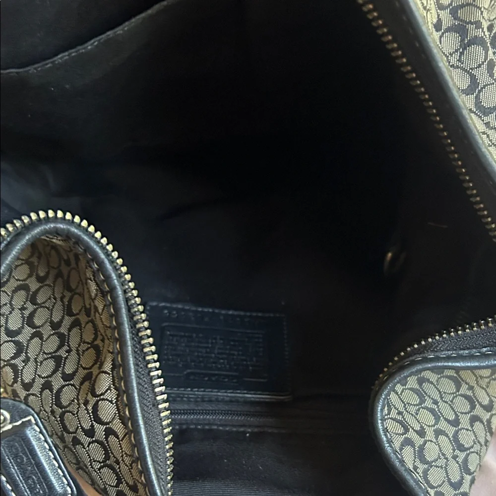 Vintage‎ Y2K Coach Black and Gray Patterned Shoulder Bag